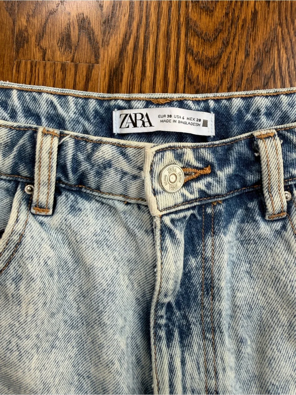 Zara Light Wash Denim High-Rise Women’s Cotton Frayed Edge Bikercore Shorts